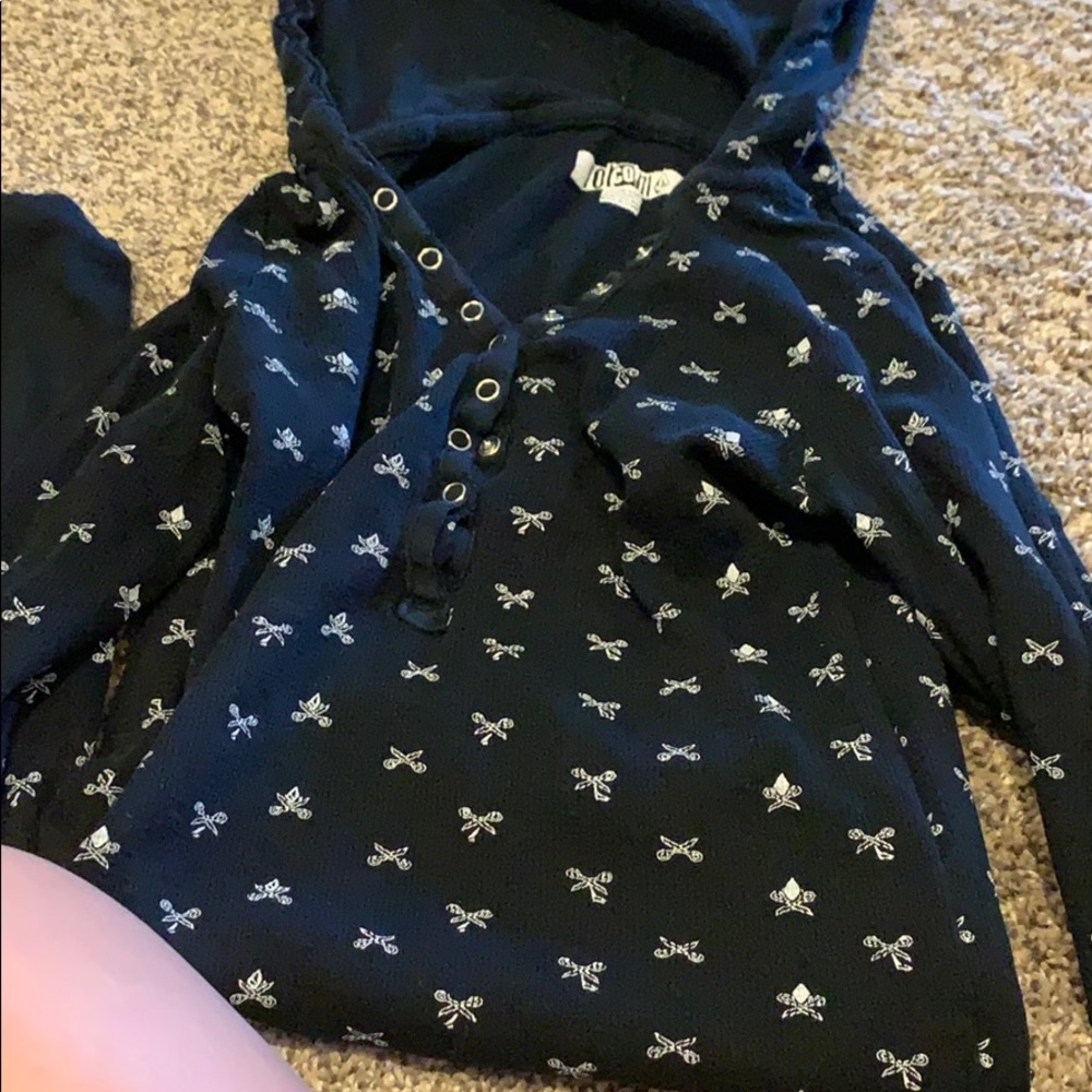 Used black long sleeve with hood